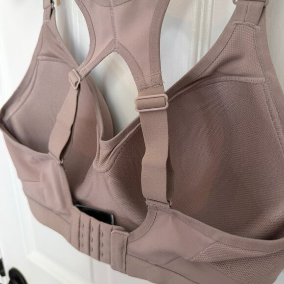 Victoria's Secret VSX Incredible Max™ Sports Bra 32DD Barest Taupe - Picture 5 of 12
